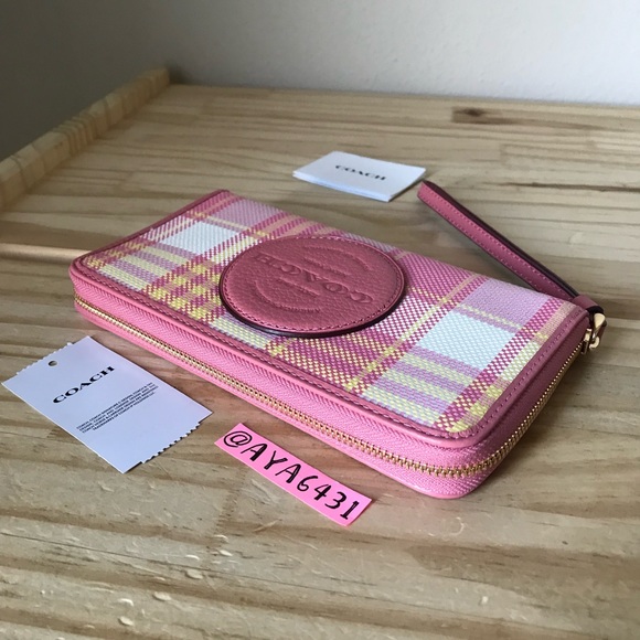 Coach wallet🎈🎈 - Picture 3 of 8